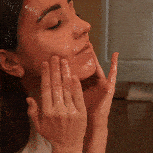 Autobronzant et gommage visage