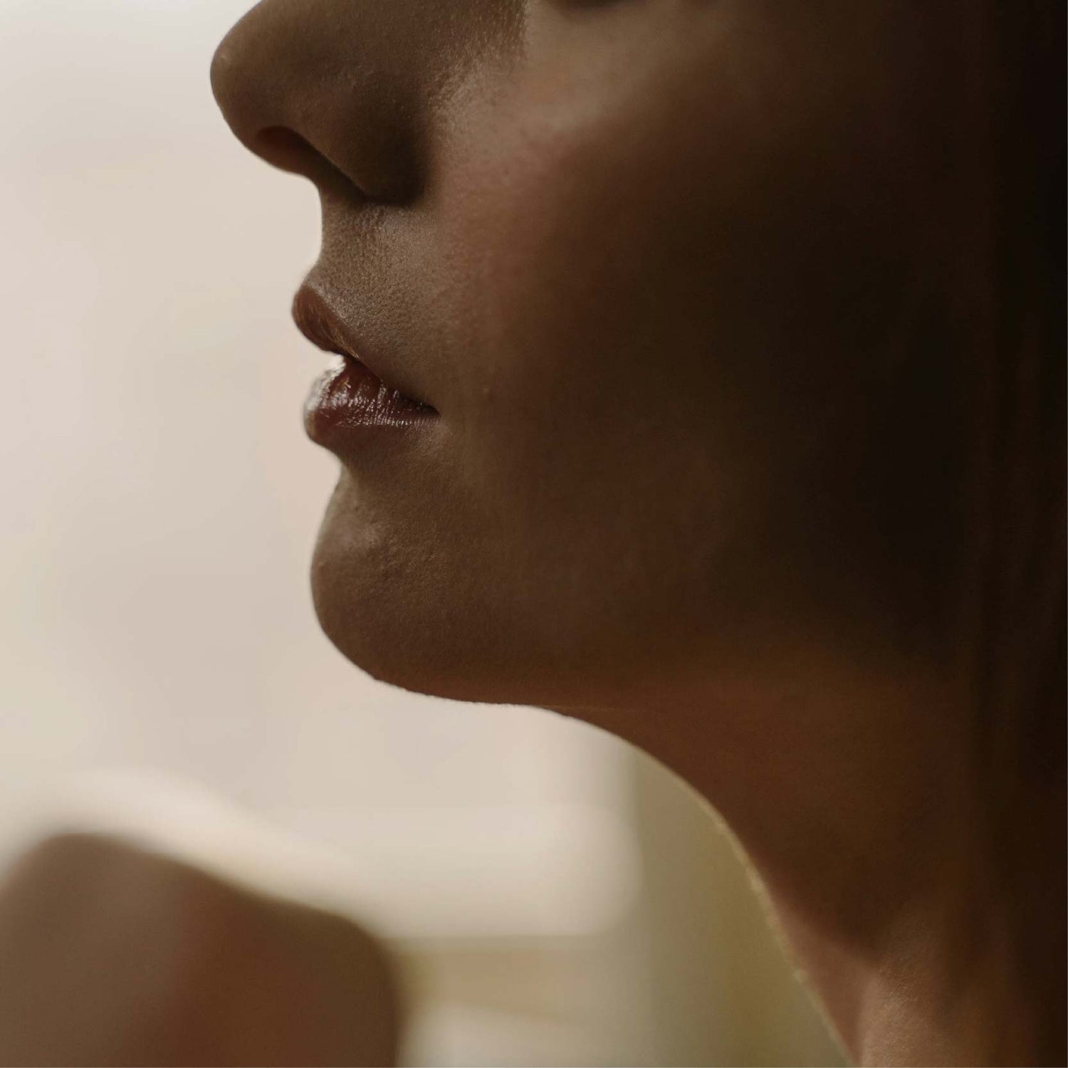 Teint terne : comment redonner de l’éclat à son visage ?