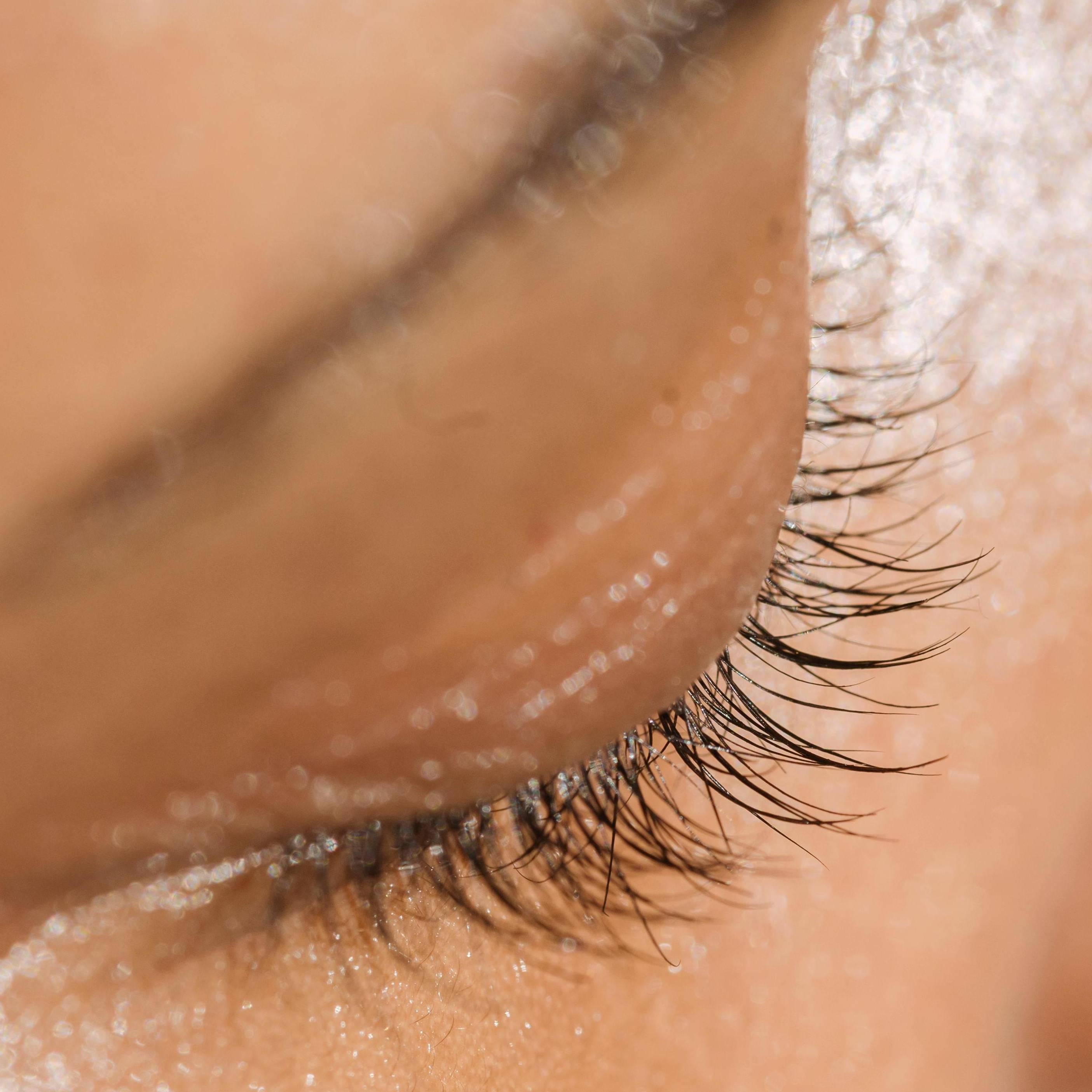 Comment prendre soin de son contour des yeux ?