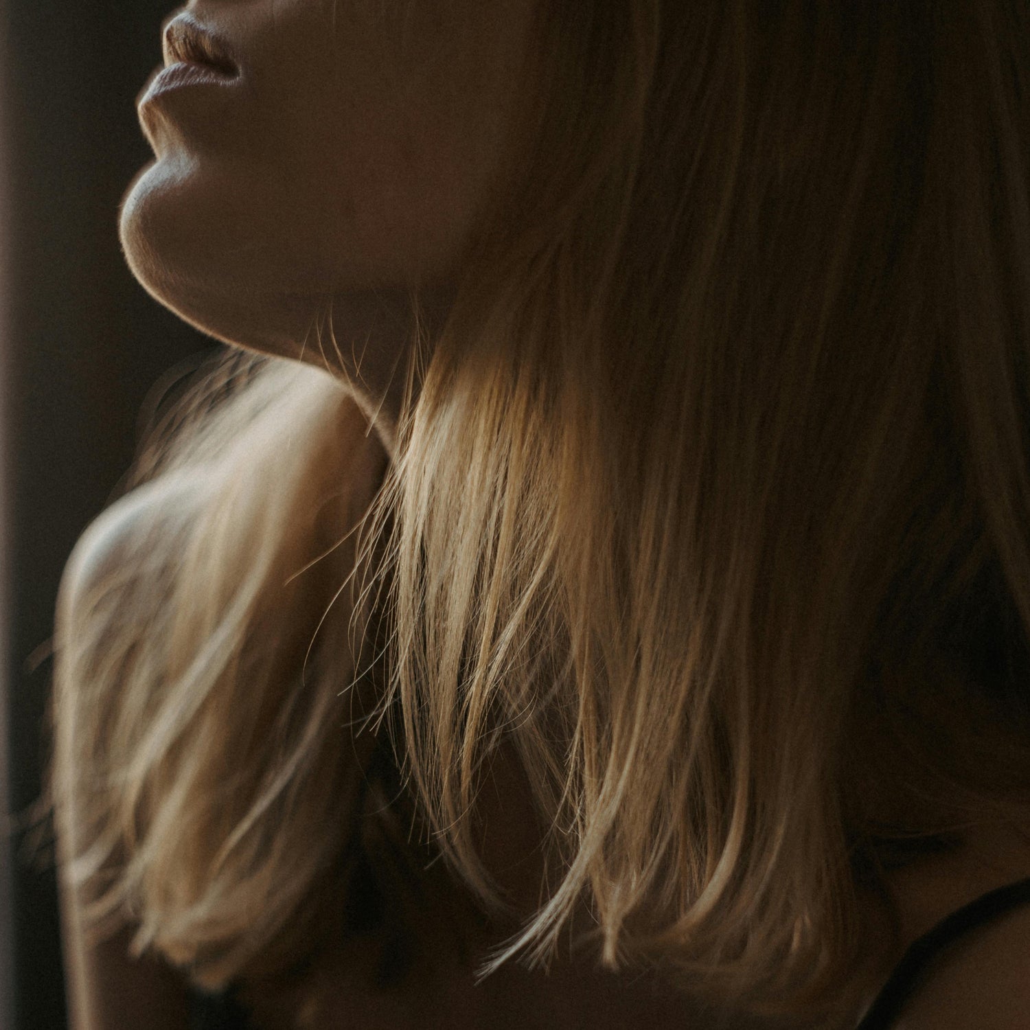 Quelles solutions quand on perd ses cheveux ?